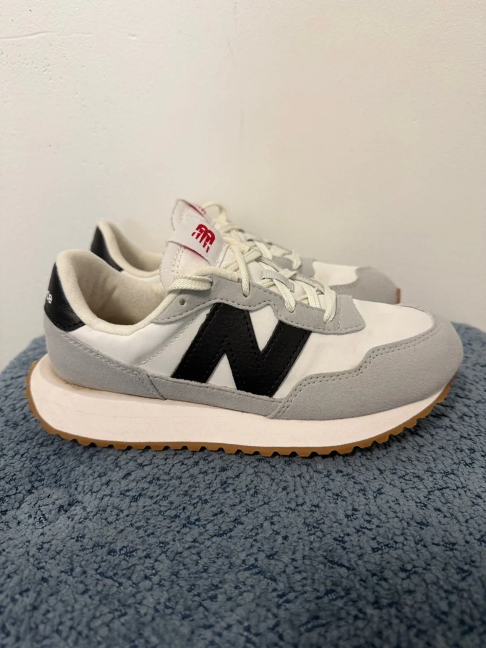 New Balance Vintage-Style Sneakers in White, Gray & Black